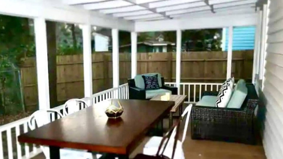 North Charleston House | Park Circle Porch Perfection