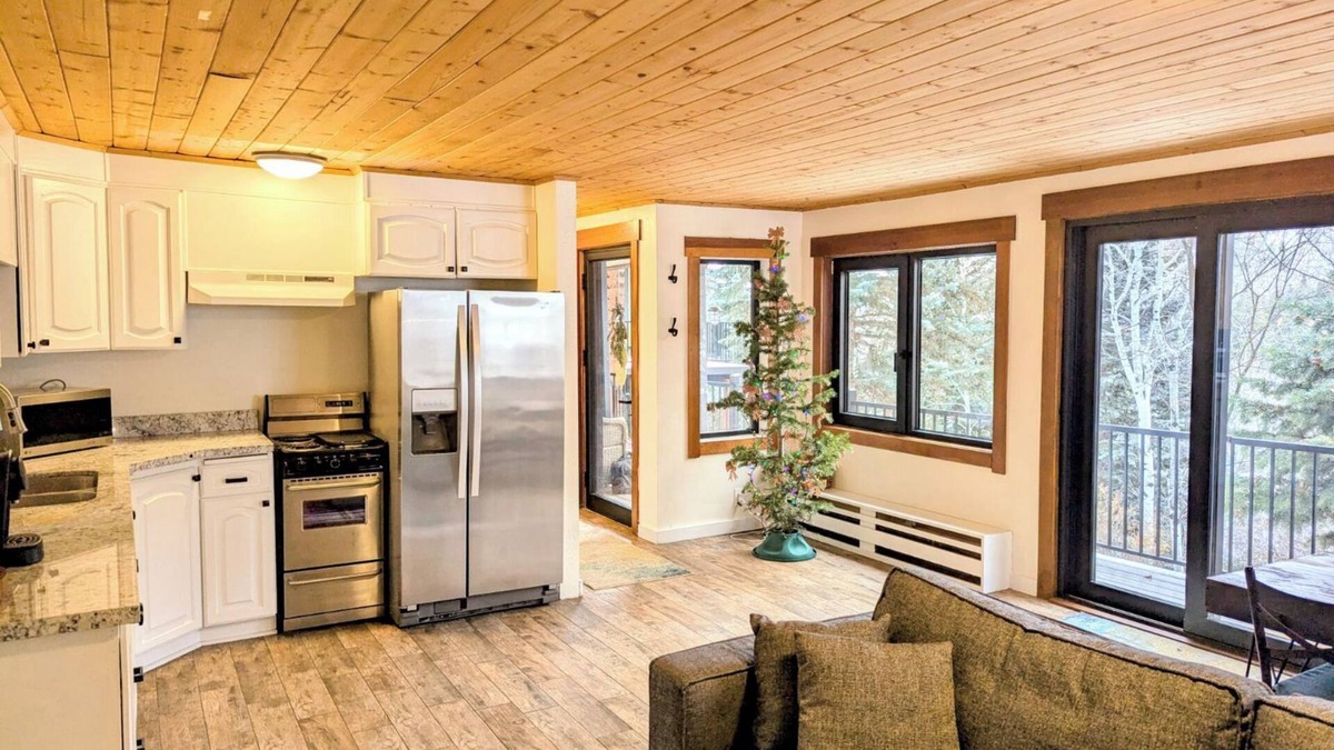 Pinebrook Apartment | Park City Guesthouse 1-bedroom Retreat