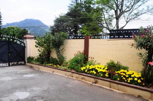 Attadi House | Park corner Home stay