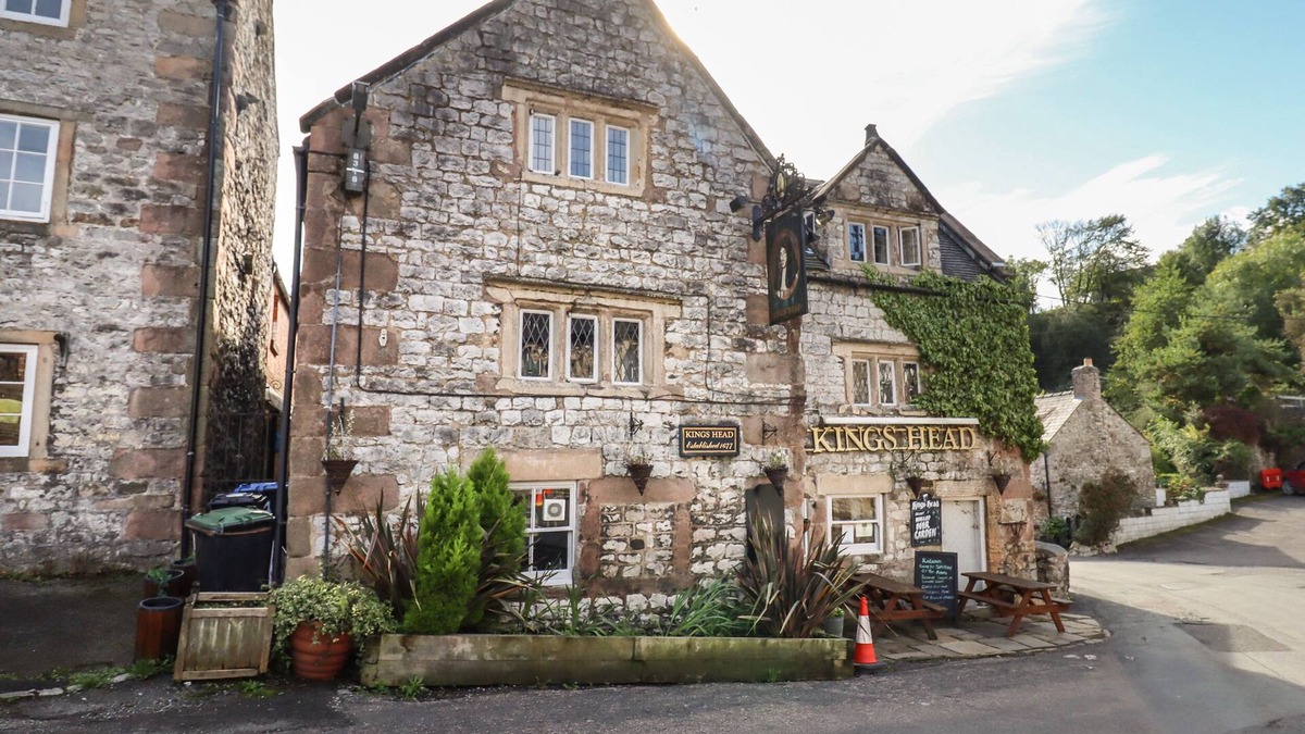 Bonsall Cottage | PARK COTTAGE, pet friendly, character holiday cottage in Bonsall