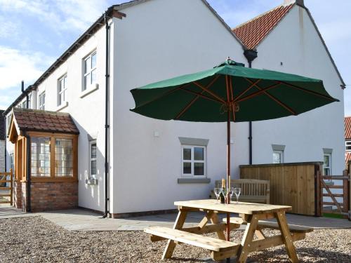 Folkton House | Park Farm Cottage