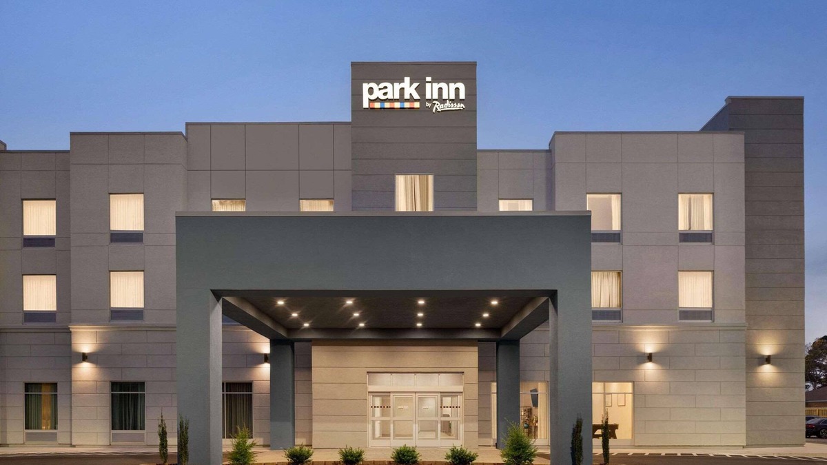 Florence Hotel | Park Inn by Radisson Florence, SC