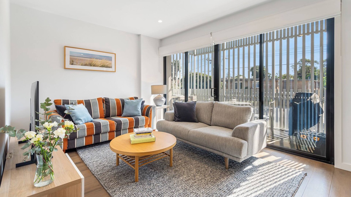 Caulfield North Apartment | Park Life: Elegant & Sun-Filled 2-Bed 2-Bath Home