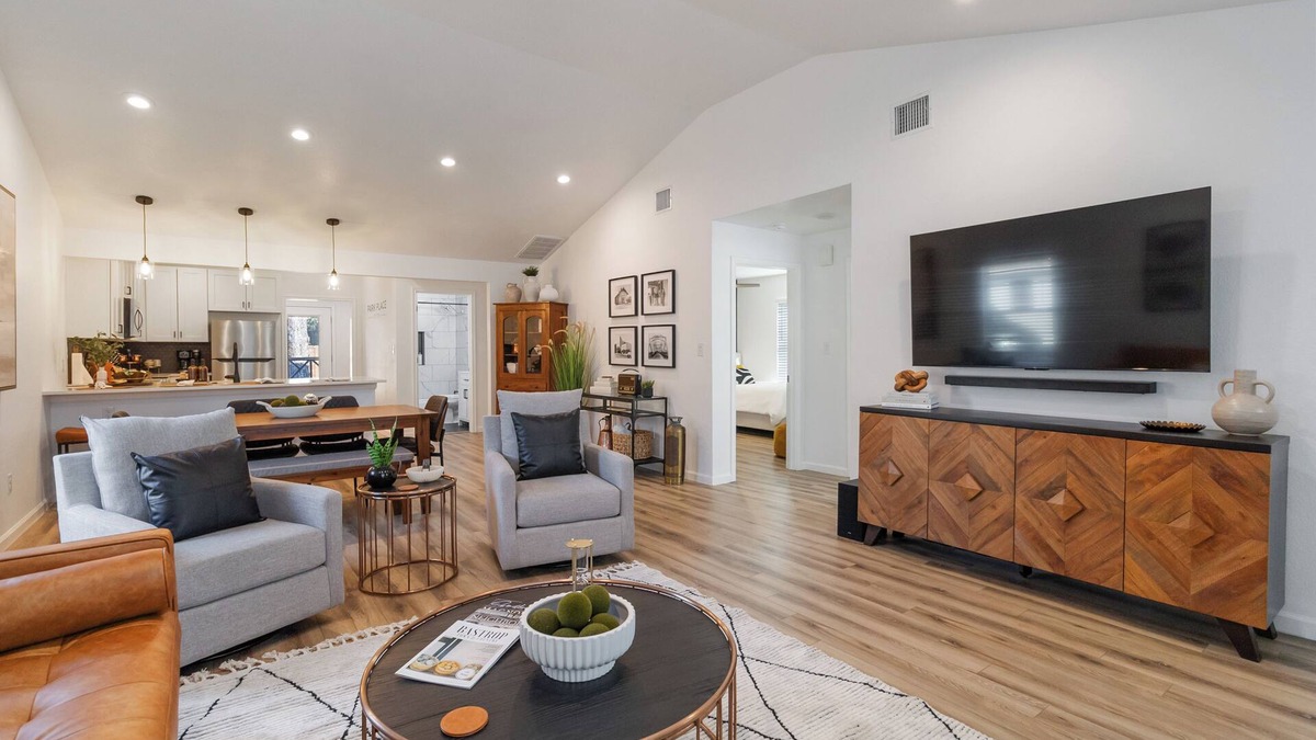 Bastrop House | Park Place, Bastrop Beauty