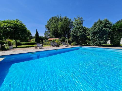 Kwaadmechelen House | Parkhoeve Vakantiewoning voor 21 personen