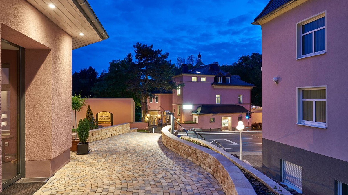 Langendorf Hotel | Parkhotel Gueldene Berge