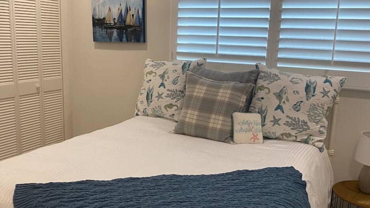 El Porto Apartment | Parking, A/C, W/D, 15min to LAX and Remodeled