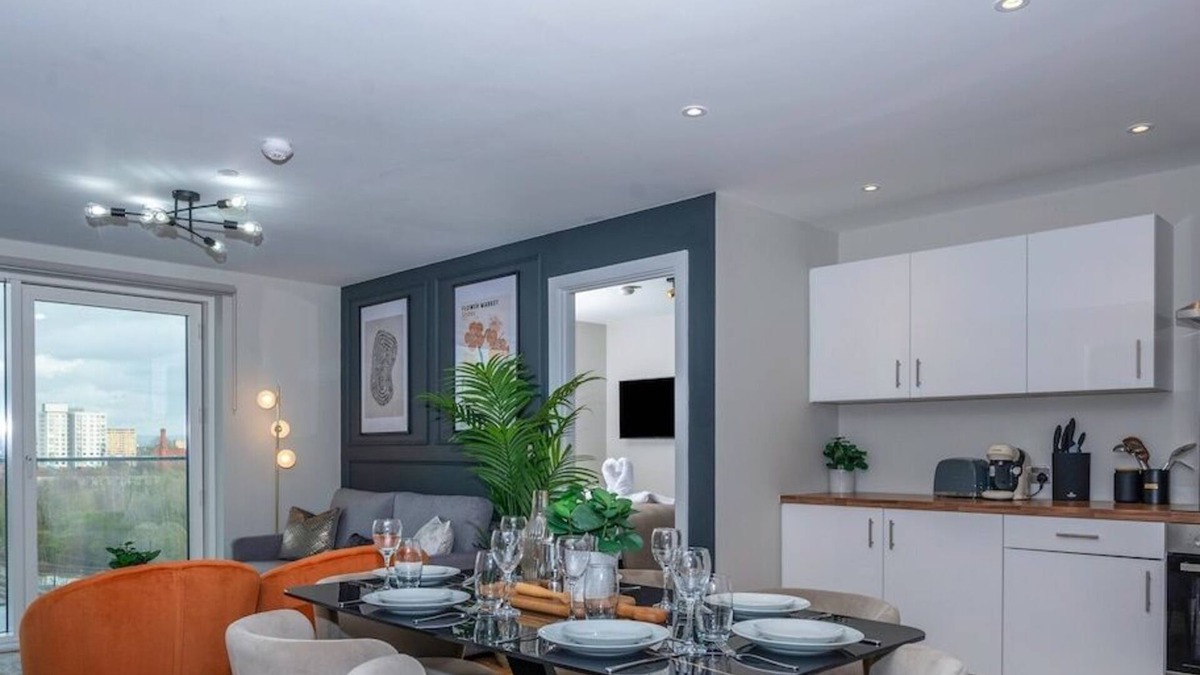 Salford Apartment | Parking|LastMinDeals|20%OFF|Business|Leisure|2Bed