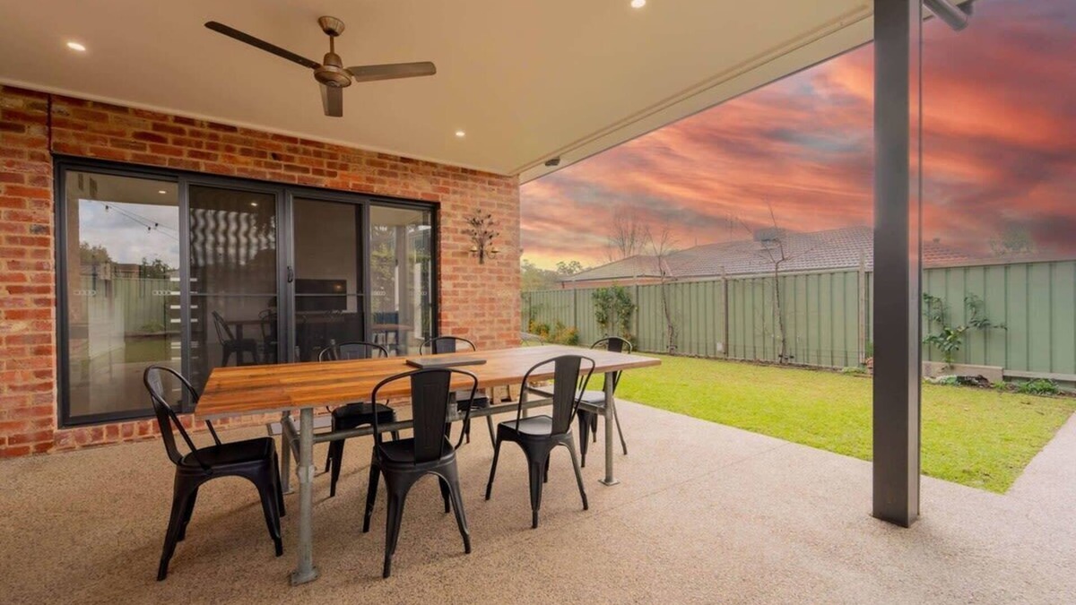 Maiden Gully House | Parkland Garden Retreat
