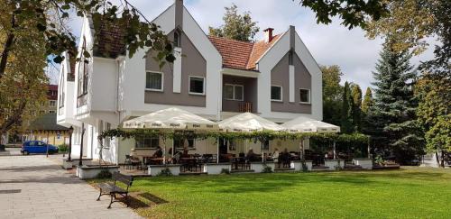 Goldap Bed & Breakfast | Parkova - pokoje hotelowe