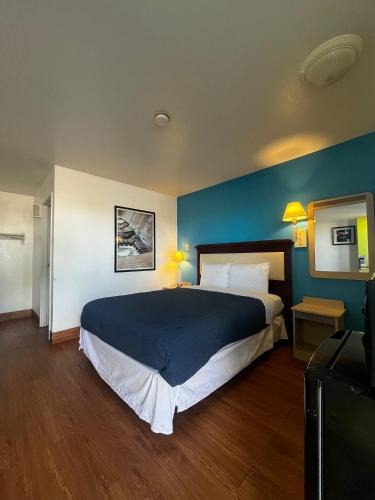 Sweetwater Hotel | Parkside Inn by PHG - Sweetwater