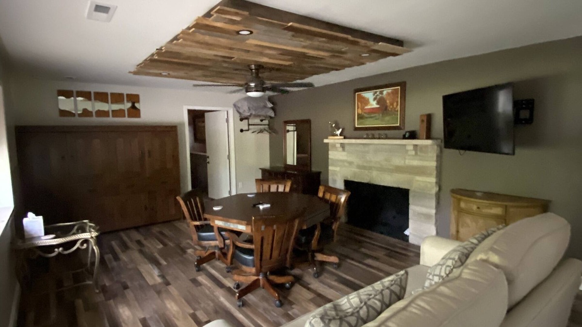 Patricksburg House | Parkview Grand Suite at Cataract Falls