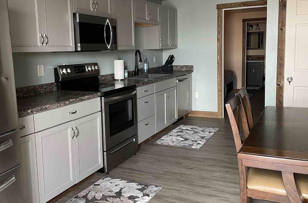 Gardiner House | ParkWay Yellowstone Guest House #7