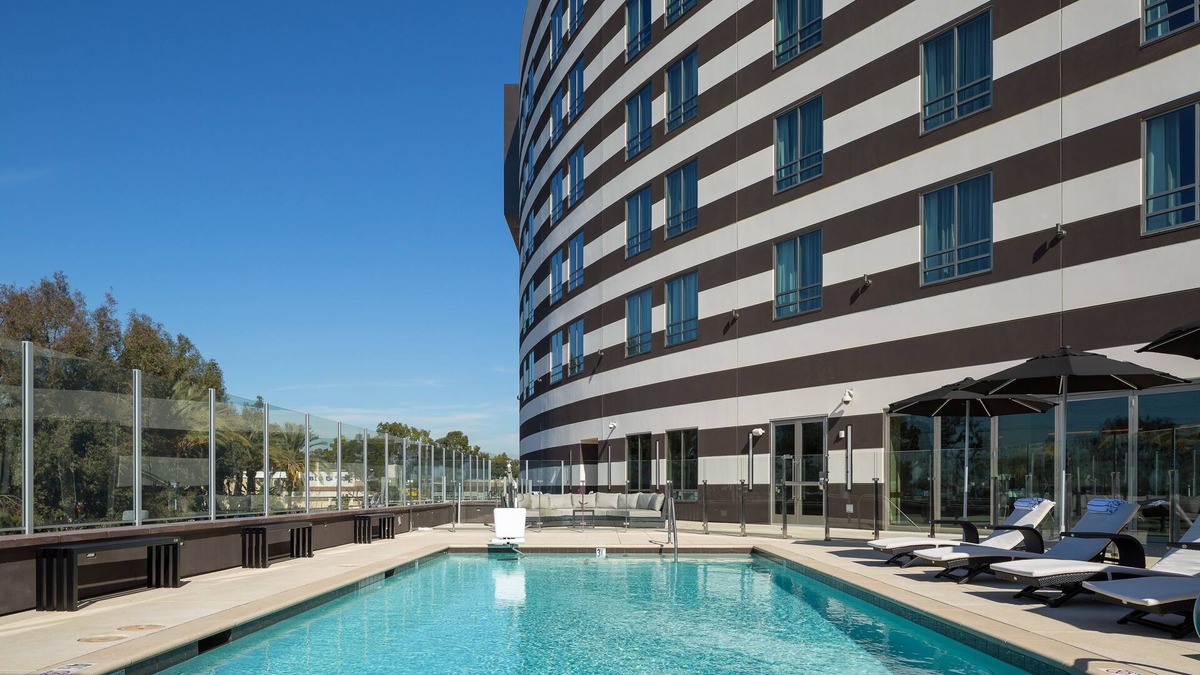 Bell Gardens Hotel | Parkwest Bicycle Casino