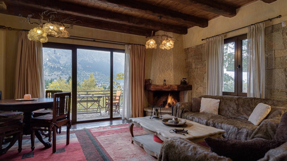 Eptalofos Ski Chalet | Parnassus Dreamwood Chalet