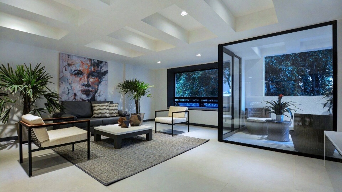 Zona Rosa Apartment | Parque Lleras Luxury 4br apartment