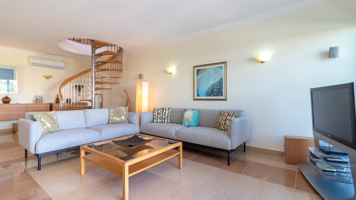 Ferragudo Apartment | Parque nº 12 - Modern spacious penthouse apartment
