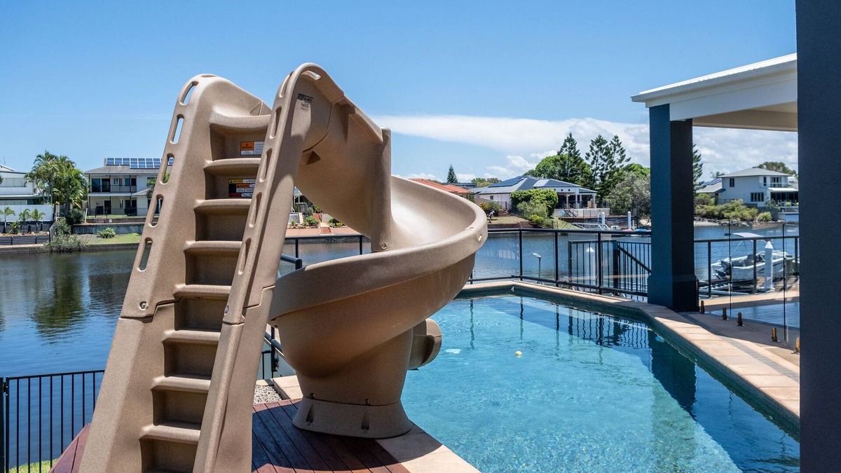 Parrearra House | Parrearra Paradise On The Canal With Water Slide!