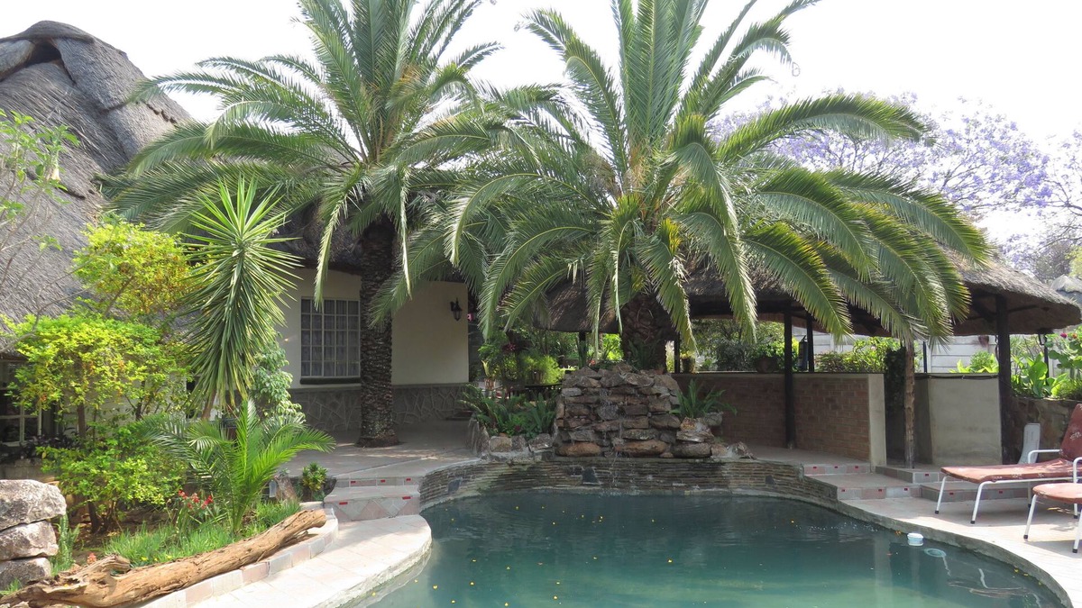 Bulawayo Cabin | Parrot Lodge