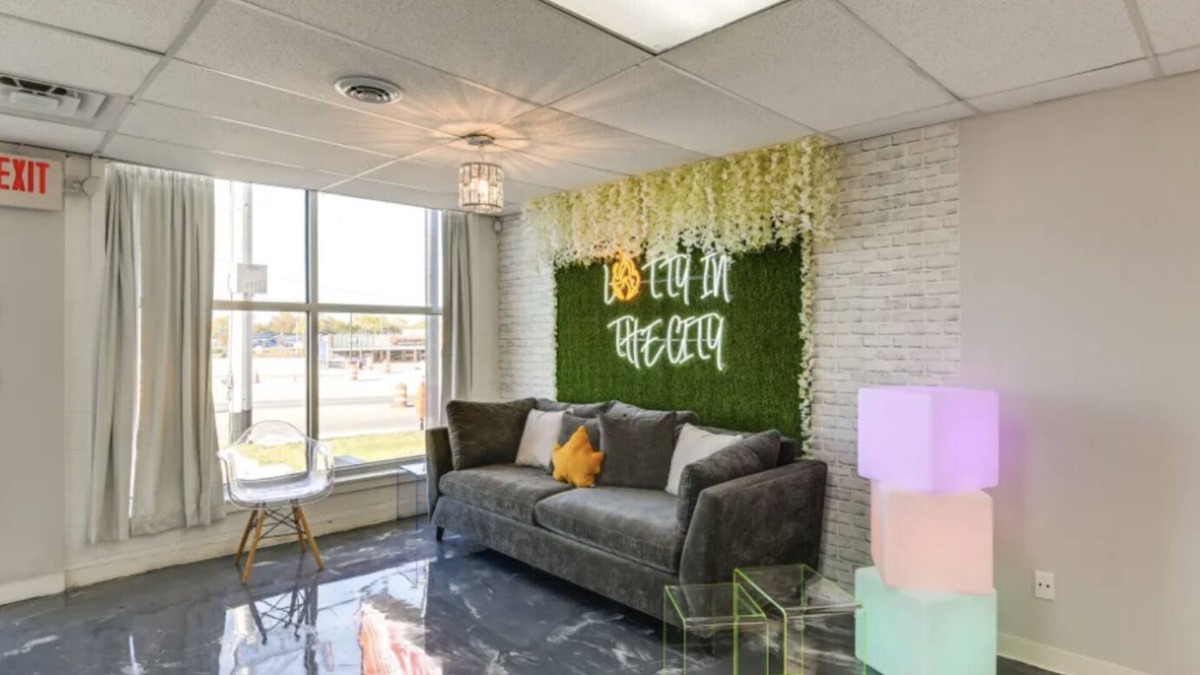 Nashville Apartment | Party! Gather! Celebrate! Eat Hot Chicken!n5 miles from downtown Nashville