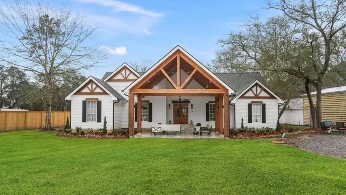 Madisonville House | Party in New Orleans, Rejuvenate in Madisonville!
