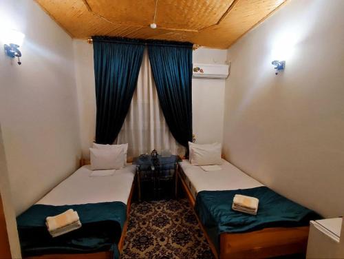 Uzbekistan Cabin | Parvina Hotel str Xoja porso 2