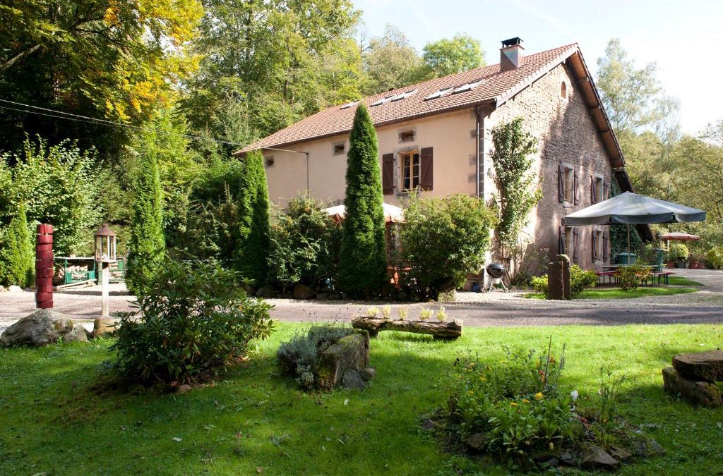 Sainte-Marie-en-Chanois Bed & Breakfast | Pas de Deux