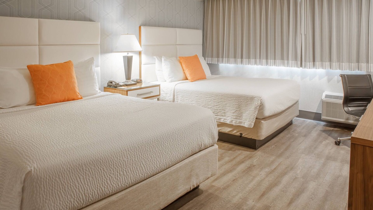 Pasadena Hotel | Pasadena Rose & Crown Hotel