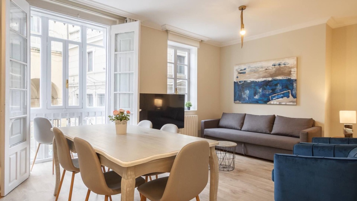 Casco Viejo Apartment | Paseo del Arenal en el Casco Viejo