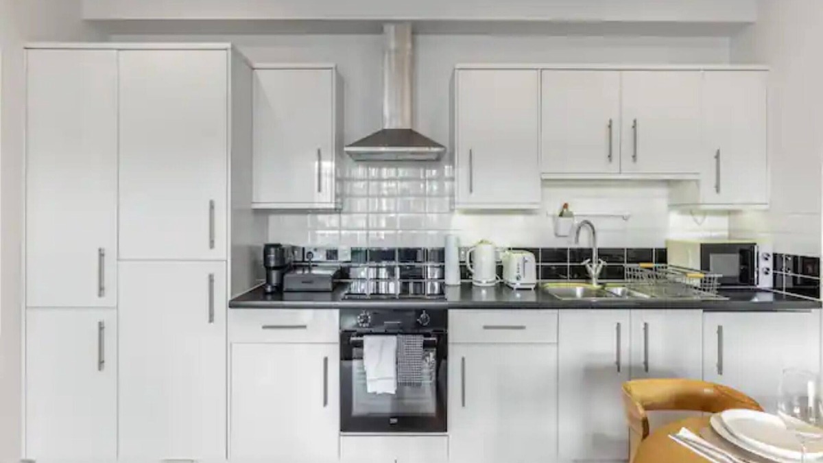 Finsbury Park Apartment | Pass The Keys Charming 2-Bed Apartment in Historic Drapery | Modern Comfort in Central London