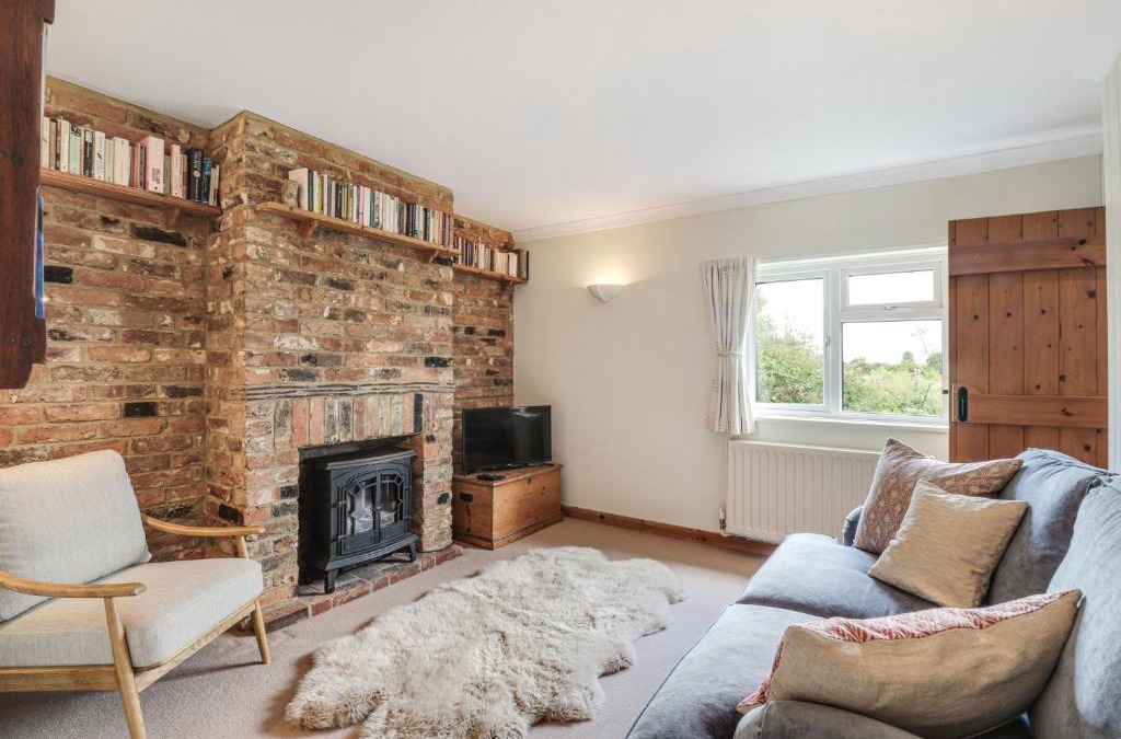 Tonbridge House | Pass the Keys Cosy Countryside Cottage
