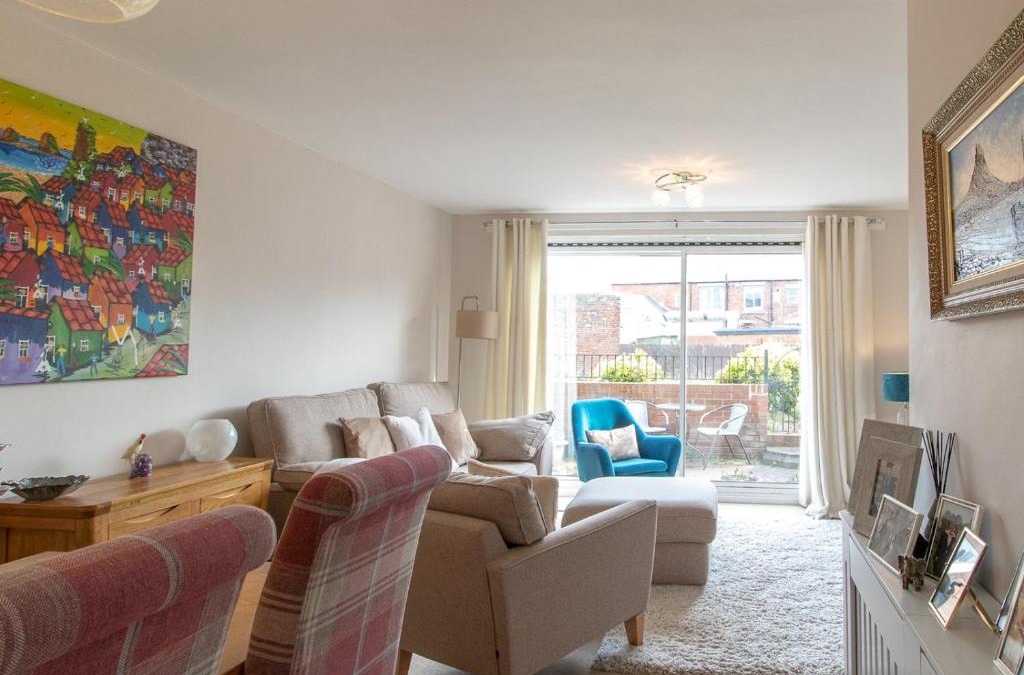 Cullercoats House | Pass the Keys Cosy Seaside Home with Free Parking