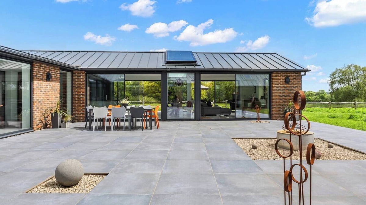 Plumpton Green House | Pass The Keys Uniquely Renovated Luxury Retreat