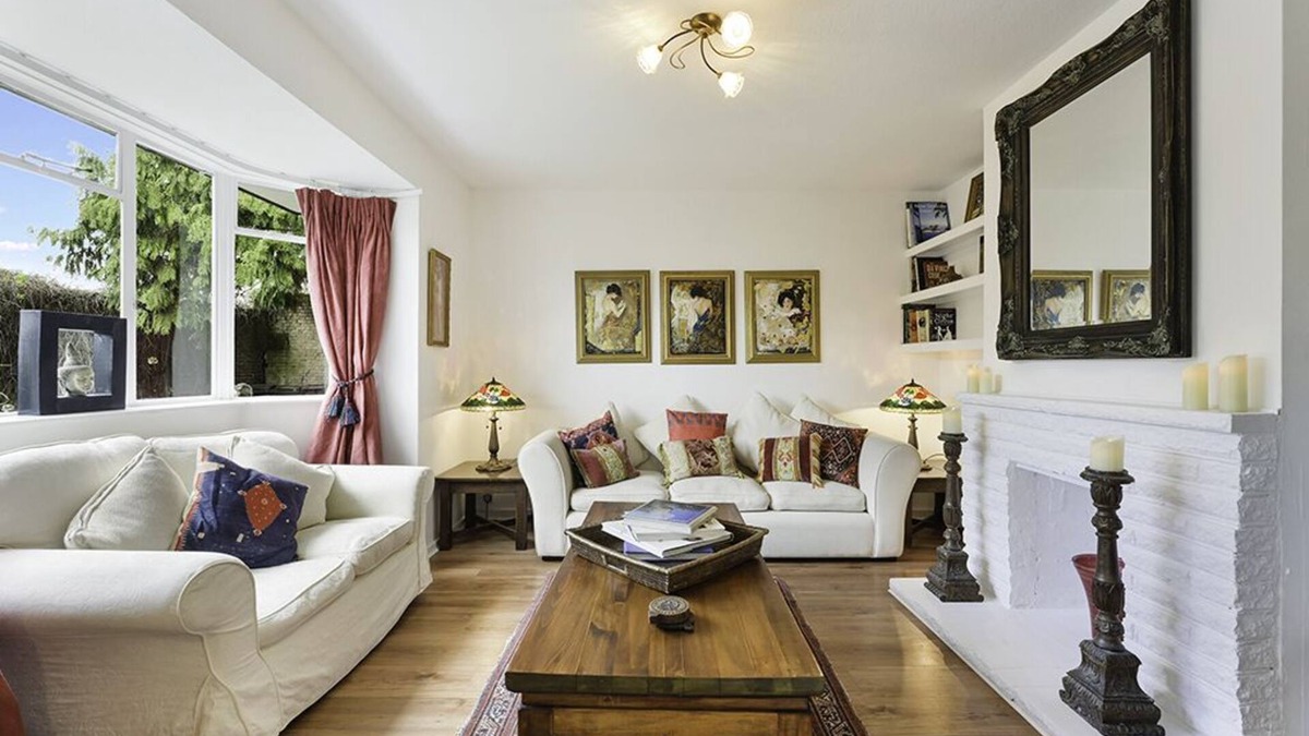 Esher House | Pass the Keys | Hidden Cottage in Esher, West End