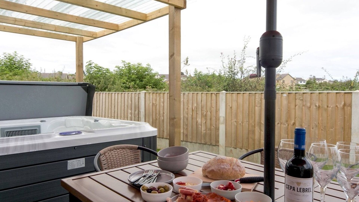 Brynteg House | Pass the Keys | Modern Home with Hot Tub