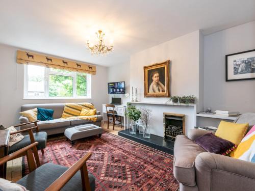 Kew Apartment | Pass the Keys Peaceful zen apartment with parking Kew London