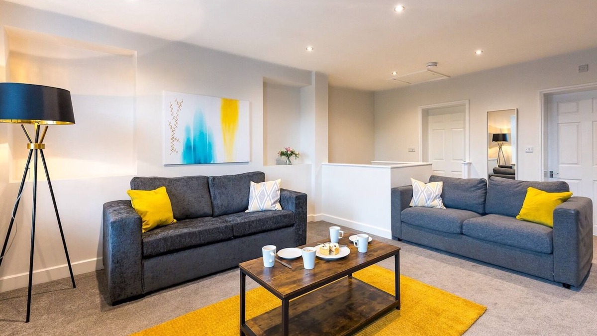 Shrewsbury House | Pass the Keys | Perfectly located 2 bed townhouse in Shrewsbury