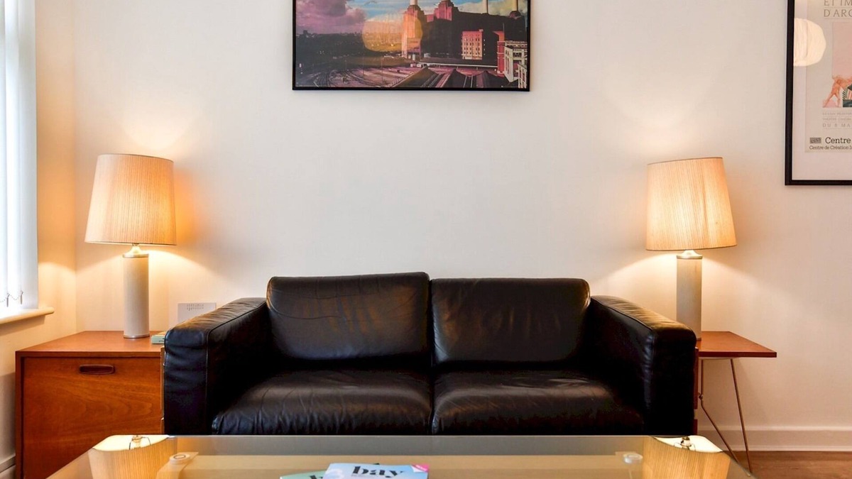 Mumbles Apartment | Pass the Keys | Quiet Coastal Retreat between Langland and Caswell