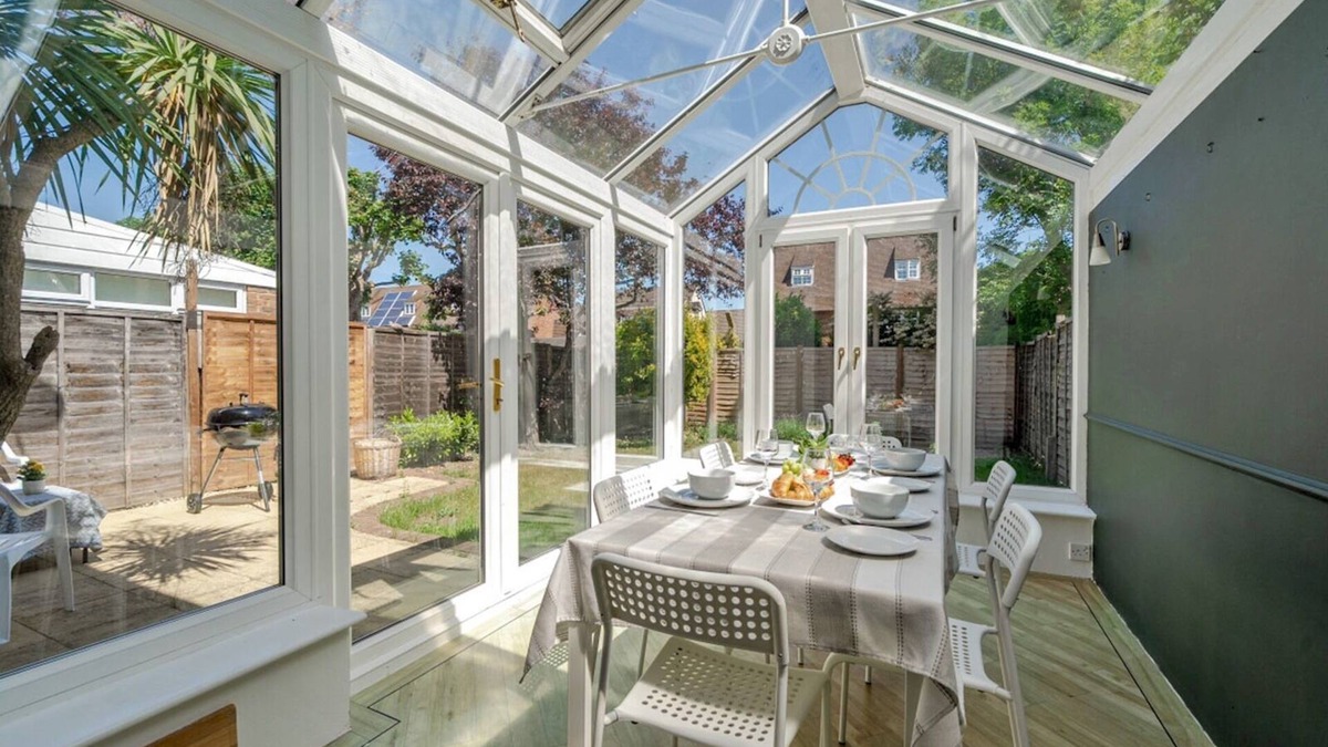 Walton-on-Thames House | Pass the Keys | Spacious 3BR Home w/Free Parking