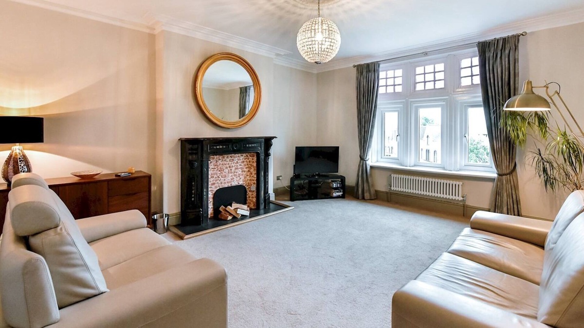 Uplands Apartment | Pass the Keys | Stunning 2 bedroom apartment in Uplands