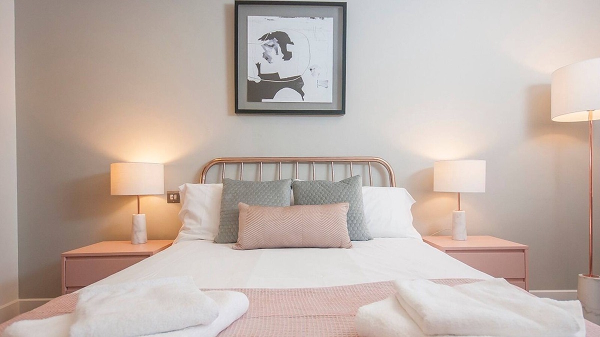 Cardiff City Centre Apartment | Pass the Keys | The Most Central Apartment in Cardiff