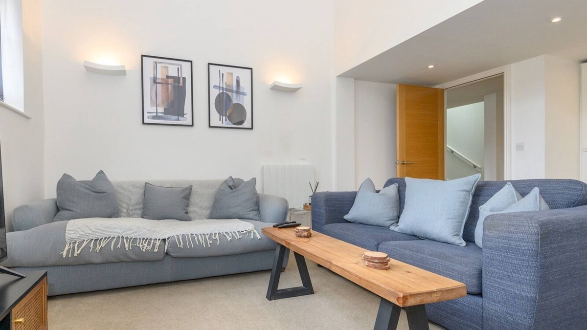 Headingley Apartment | Pass the Keys | The Old School House - Heart of Headingley
