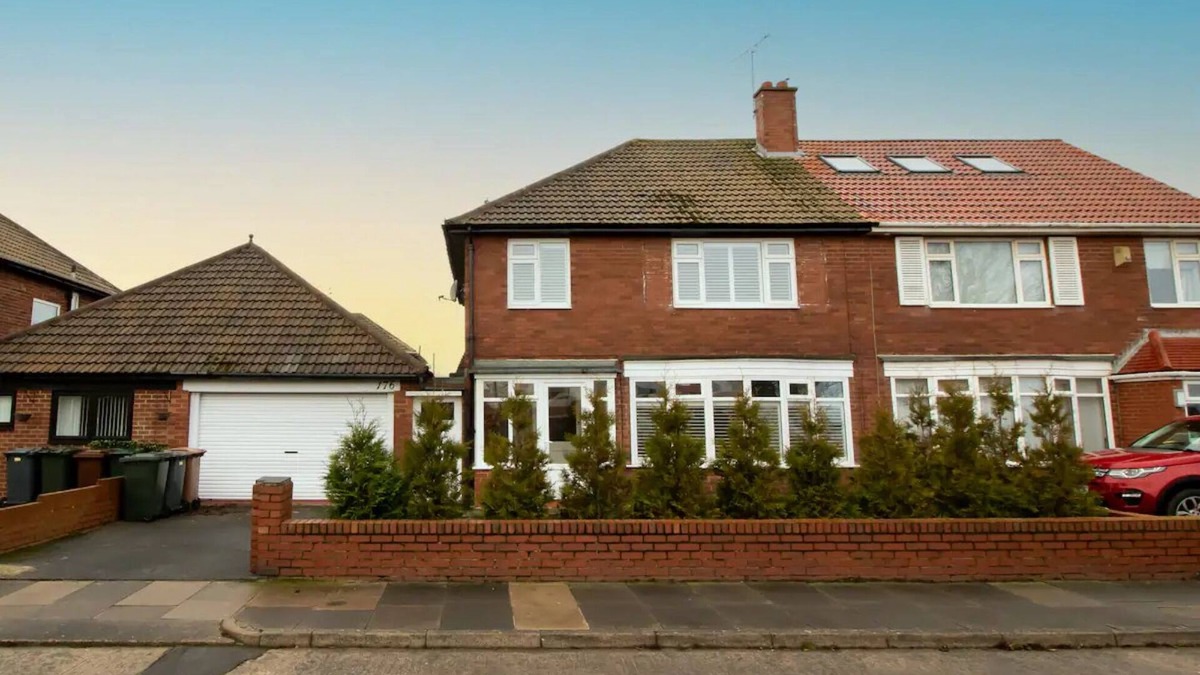 North Shields House | Pass the Keys | Tynemouth Your Home Away From Home