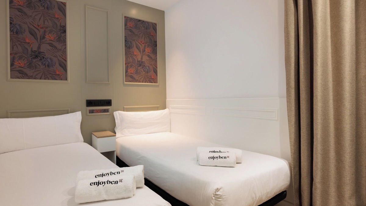 Eixample Apartment | Passeig de Gracia by Enjoybcn
