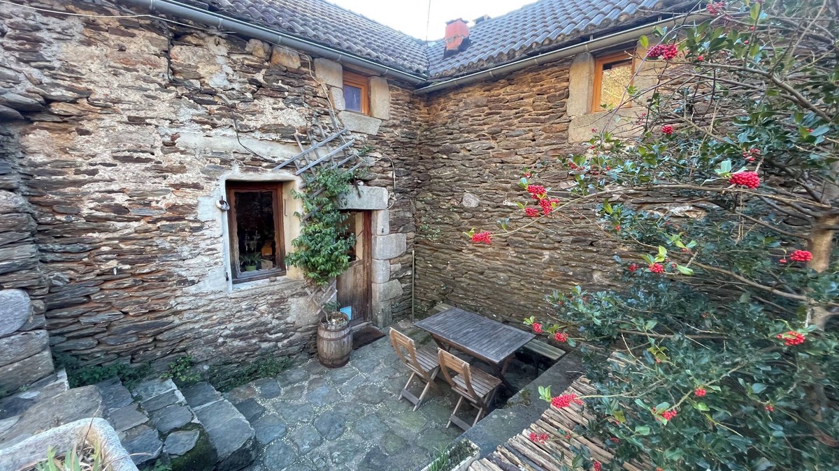 Malons-et-Elze House | Passiflore Gîte