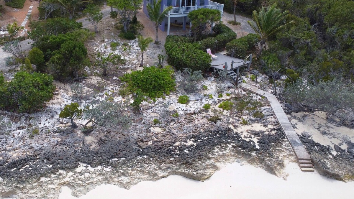 Clarence Town Cottage | Passionate Pelican: Private Oceanfront Cottage