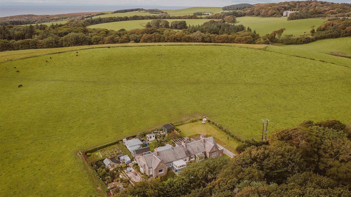 Portpatrick Cottage | Pastoral Luxe: Wild Geese on 2000-acre Seaside Estate