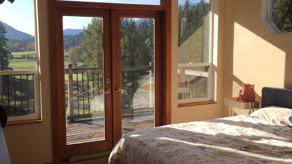 Duncan House | Pastoral Paradise - Modern light filled Farmhouse on Organic Farm