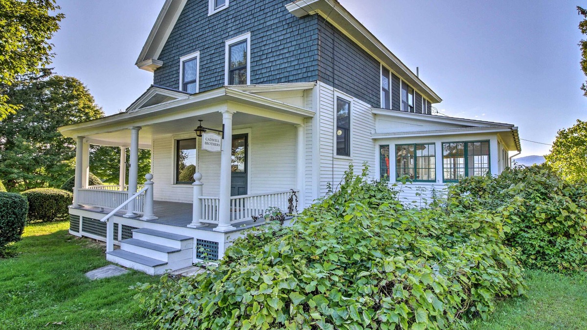 Florence House | Pastoral Pittsford Home w/ Amazing Mountain Views!