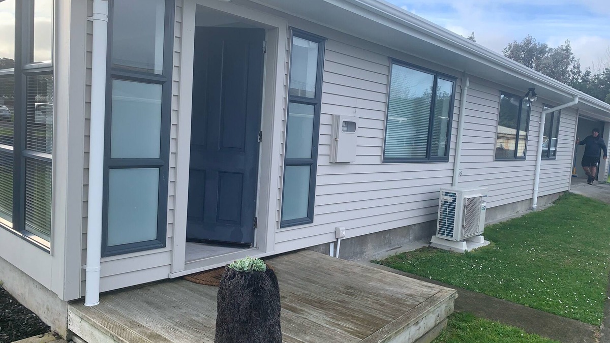 Patea House | Patea Hurleys Retreat House sleeps 8